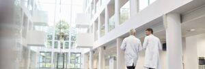 Lire la suite à propos de l’article Hôpitaux intelligents – Comment les hôpitaux misent de plus en plus sur la digitalisation
